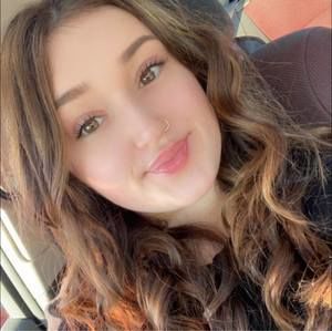 Meet your Posher, Mikayla